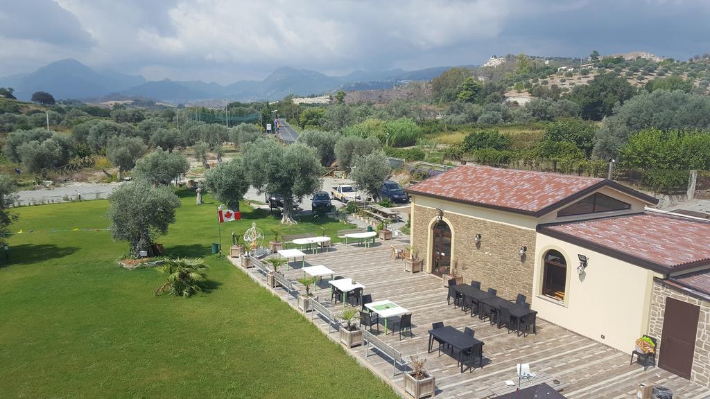 Agriturismo Donna Beatrice Bianco Luaran gambar