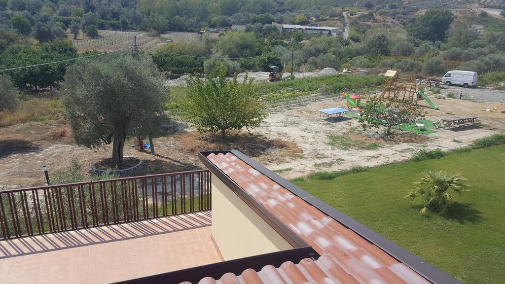 Agriturismo Donna Beatrice Bianco Luaran gambar