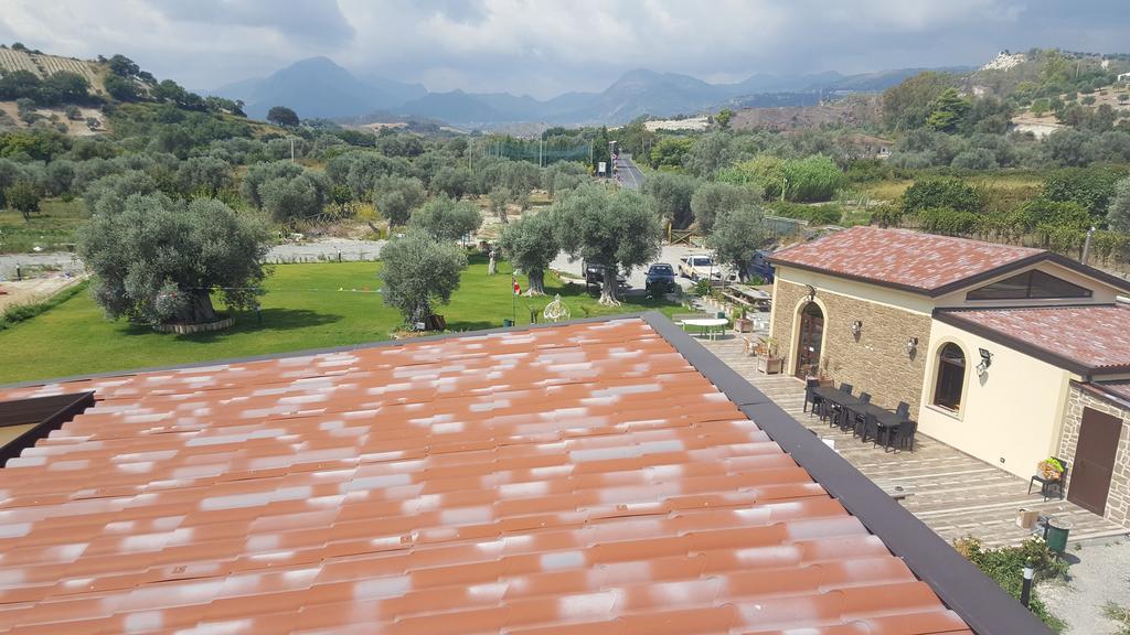 Agriturismo Donna Beatrice Bianco Luaran gambar