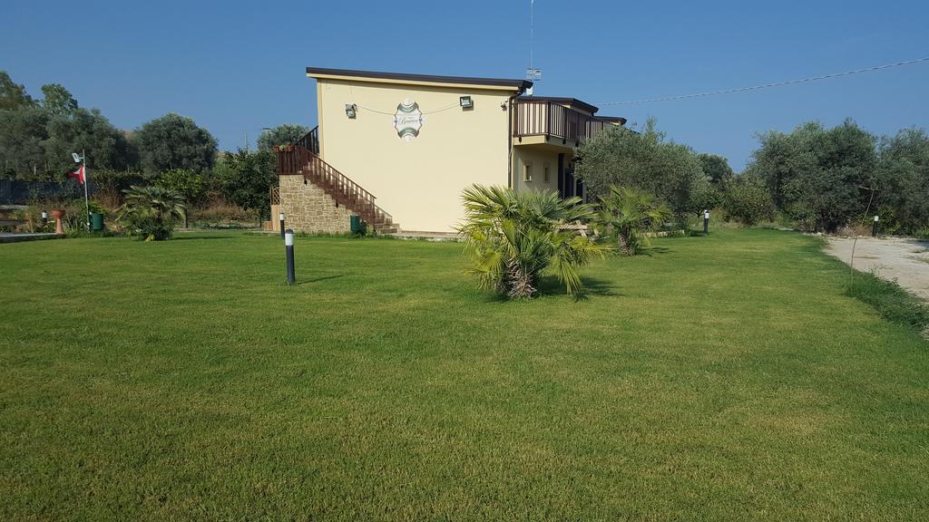 Agriturismo Donna Beatrice Bianco Luaran gambar